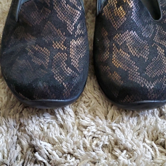 Dansko Olivia Bronze Snake Slip On Loafers… - Picture 3 of 8